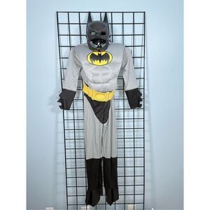 Rubie's #882211 THE BATMAN Muscle Chest Costume With Cape‎ Child Size Medium